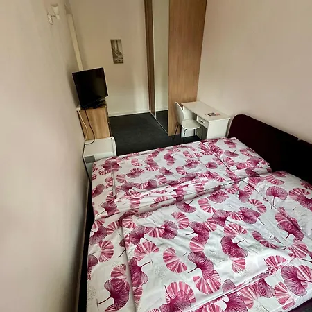 Casa de hóspedes Explorer - The Couple's Corner Saraievo