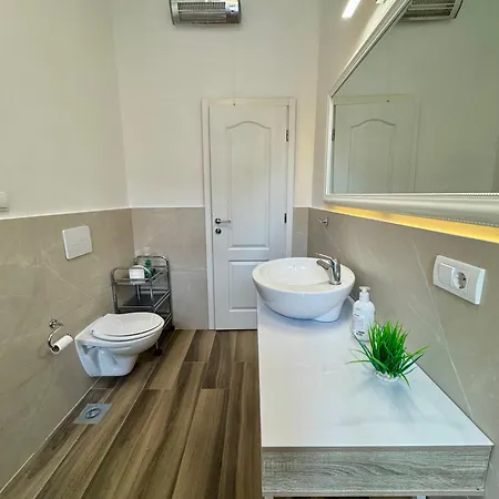 Explorer - The Couple's Corner Guest house Sarajevo