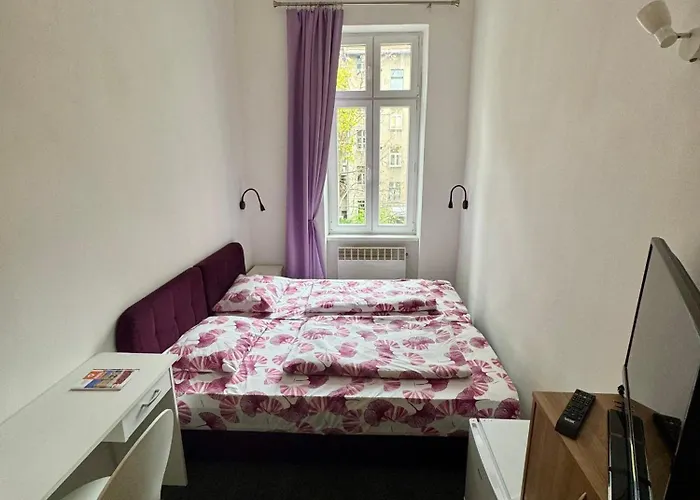 Explorer - The Couple's Corner