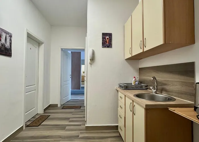 Explorer - The Couple's Corner * Sarajevo